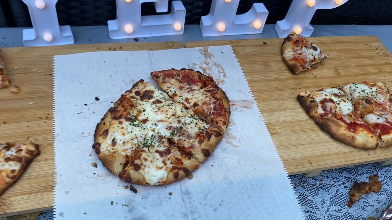 The Wine Cafe - Original Cheese Flatbread Pizza - Wine Bars Near Me - Saint Charles, Missouri