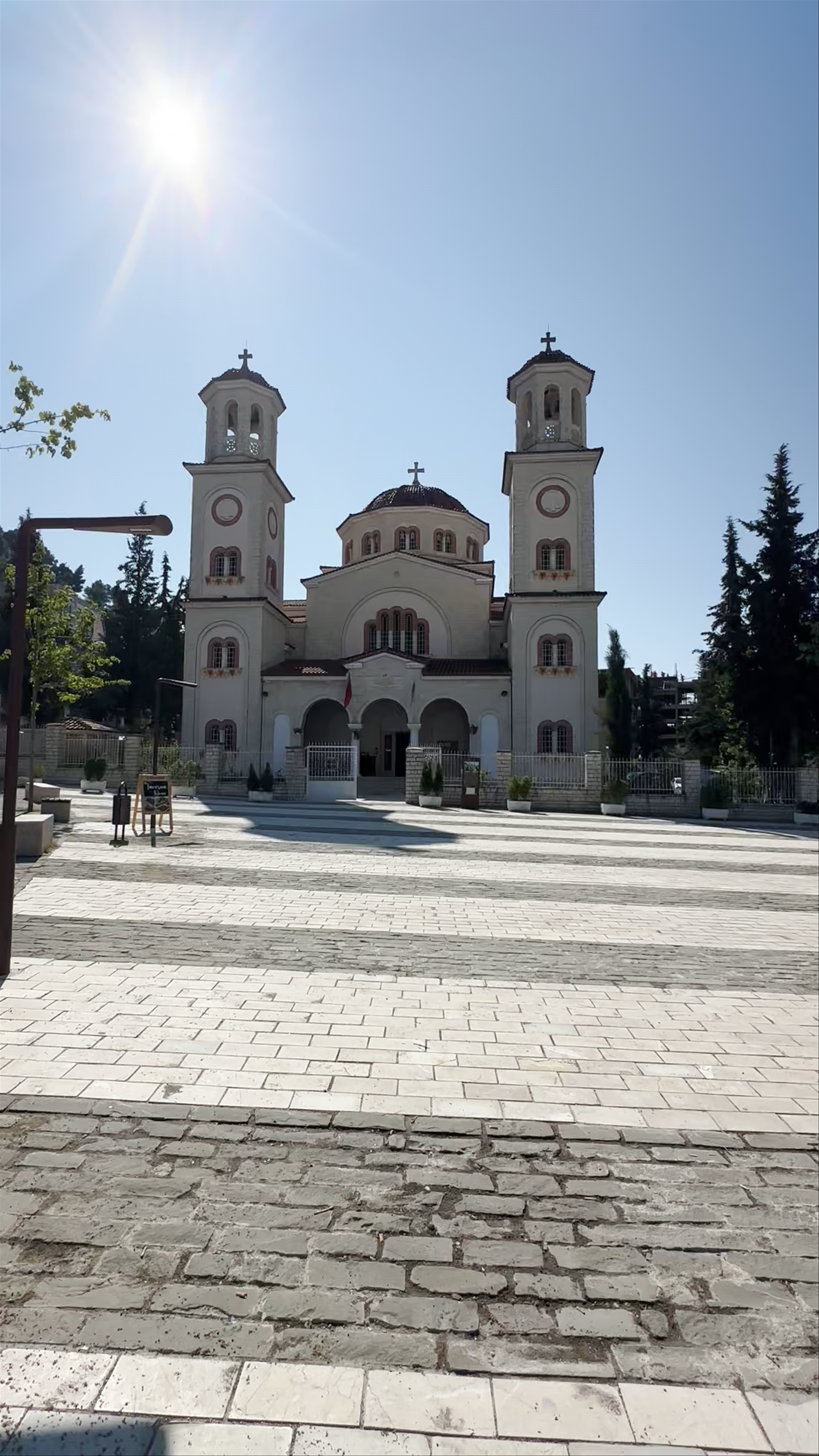 Catedral San Demetrio: Sunlit Serenity in Berat, Albania