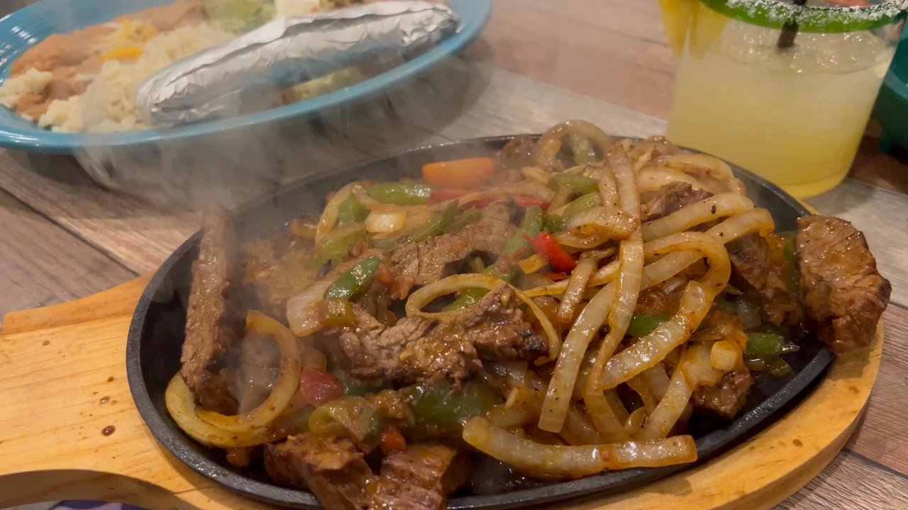 Uncle Jalapeno - Beef fajitas - sizzling! - Mexican Near Me - Herndon, Virginia