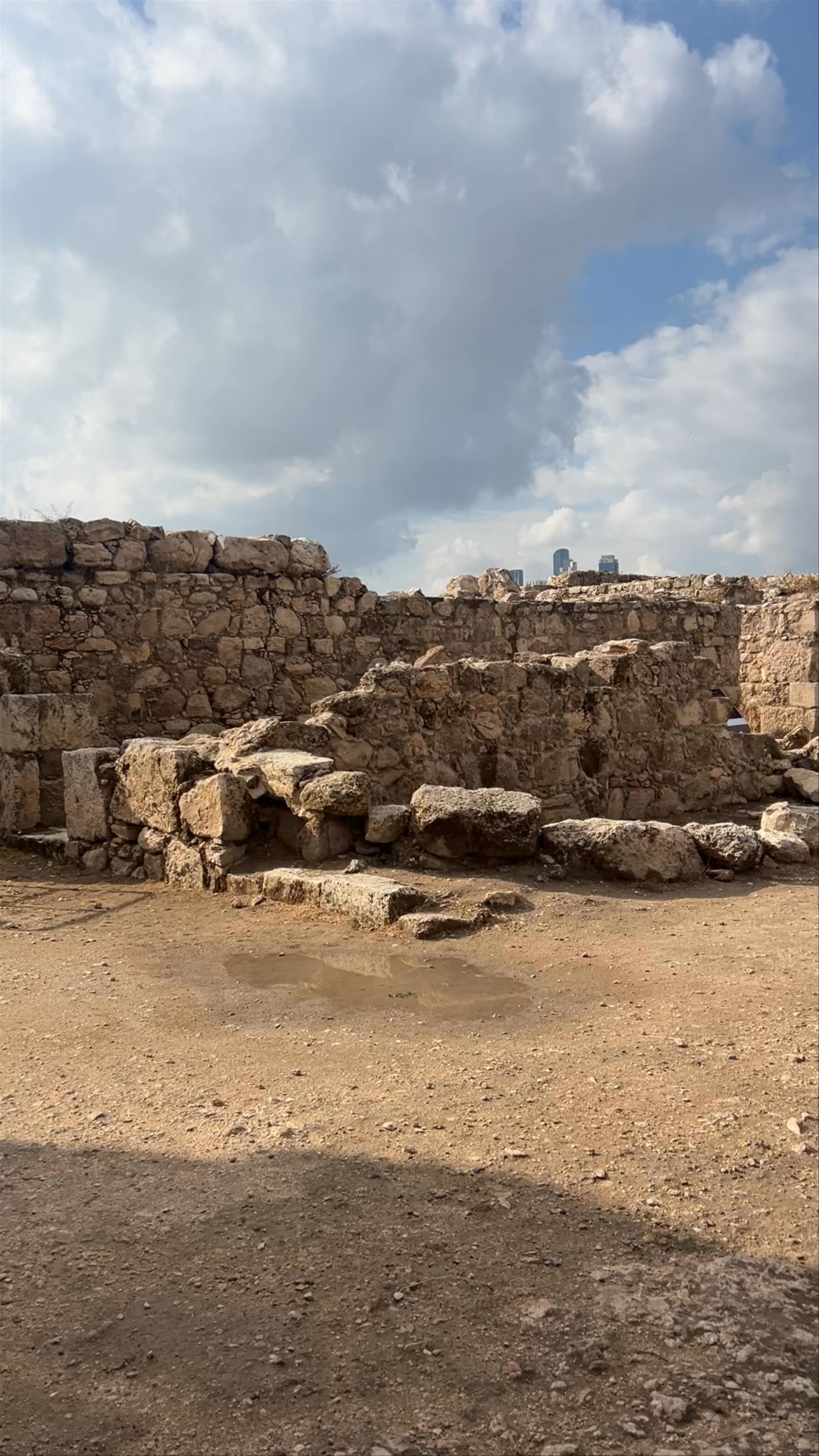 Umayyad Audience Hall and Throne Room: Ancient Majesty in Amman, Jordan