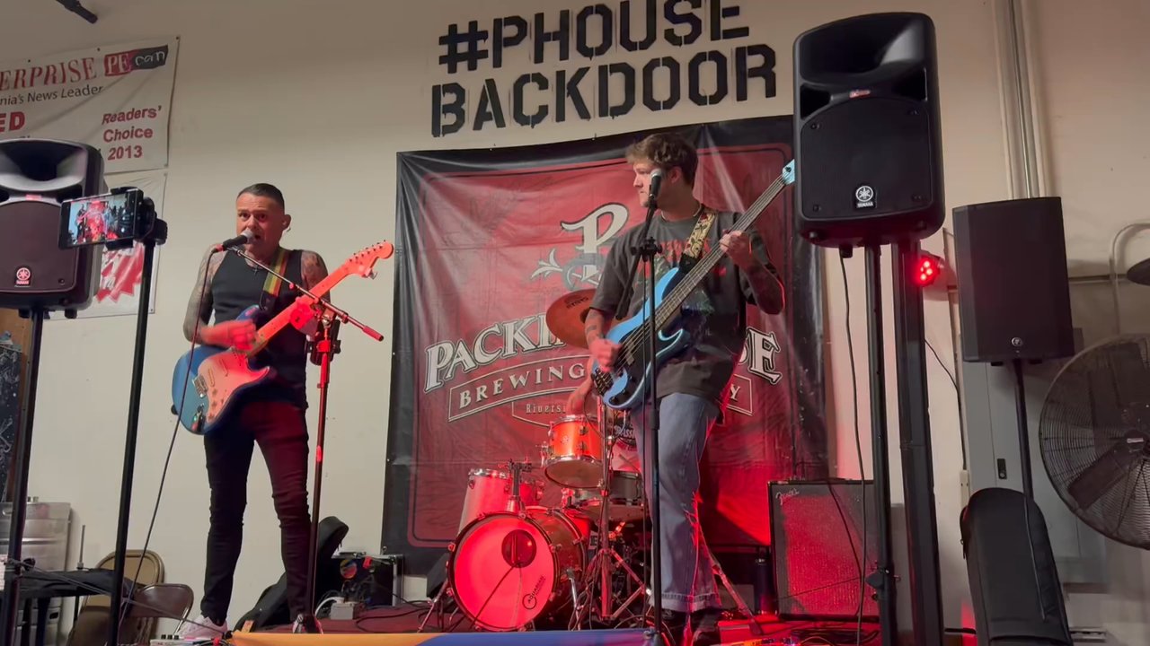 Packinghouse Brewing Company - Finally making eye contact - Breweries Near Me - Riverside, California