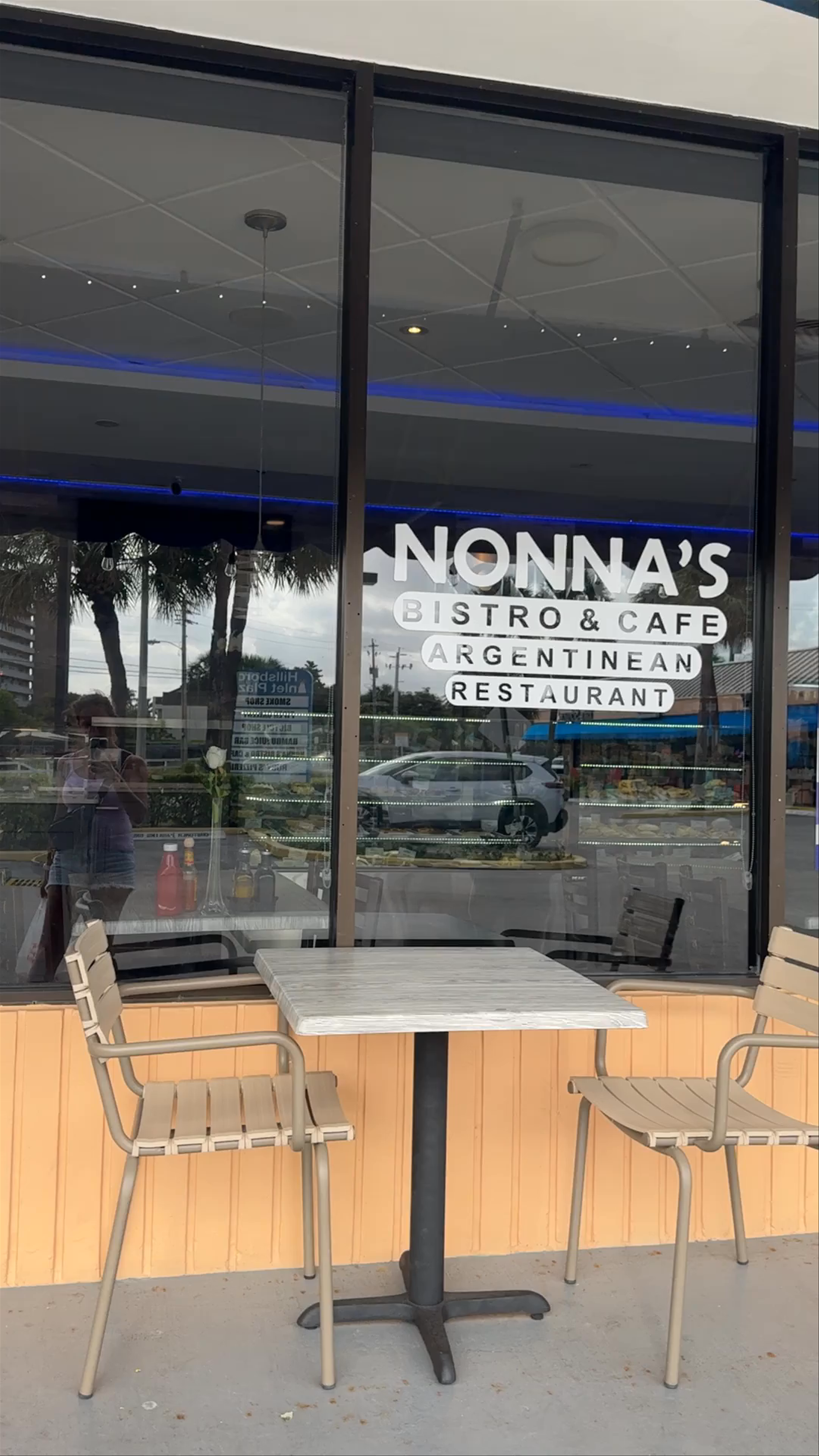 Nonna's Bistro & Cafe