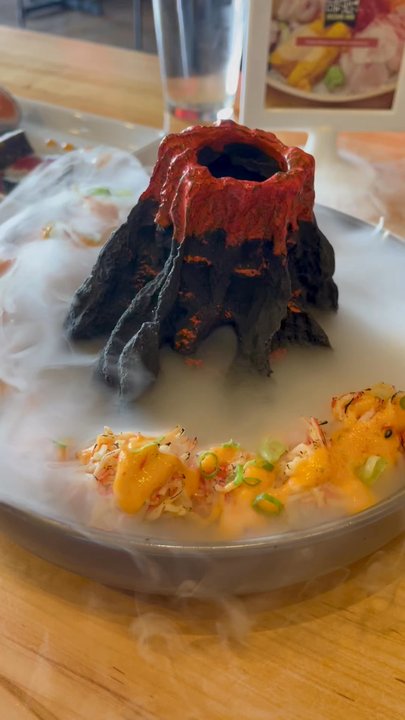 AMORE Sushi - Pompeii (10 pcs) - Japanese Near Me - Chicago, Illinois
