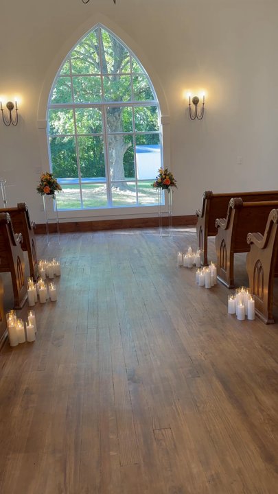 Pleasant Hill Chapel - Stunning window over looks big old oak tree - Wedding Chapels Near Me - Defiance, Missouri