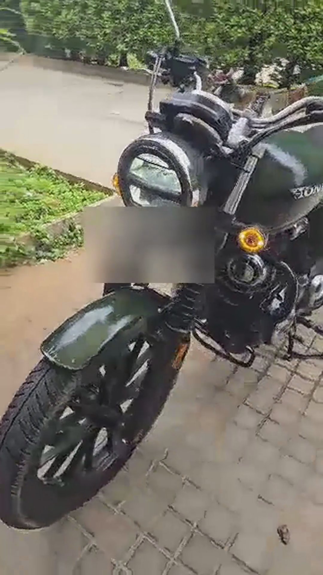 Walk-around video thumbnail