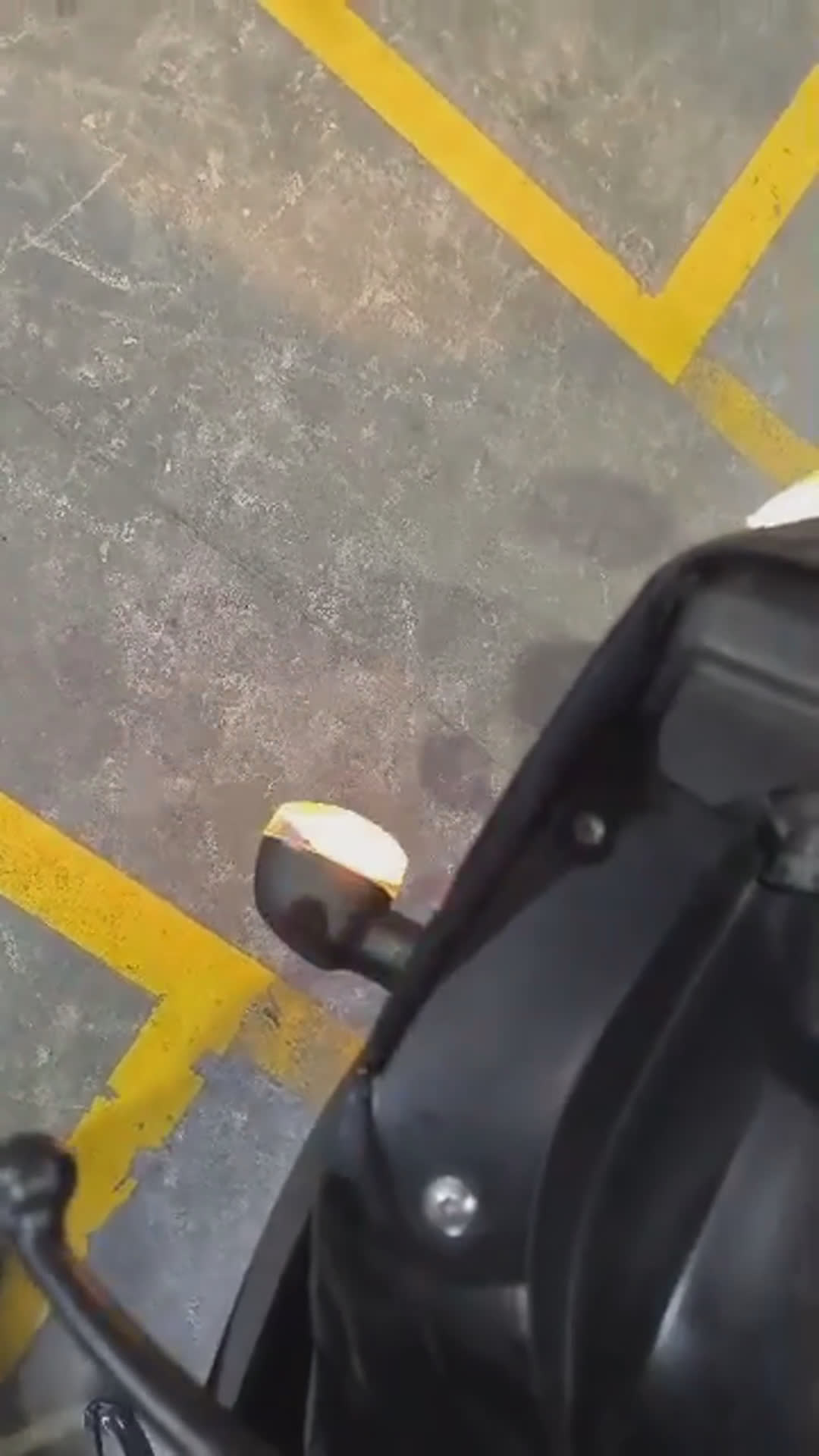 Walk-around video thumbnail