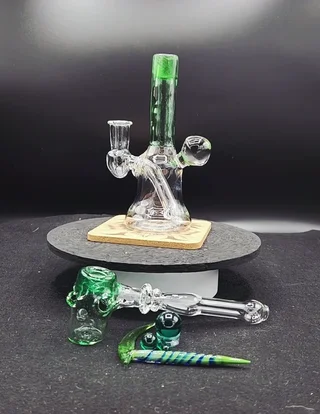 Preview pic of Dab rig+hammer Beastworks + Marvin's glass 4pc set