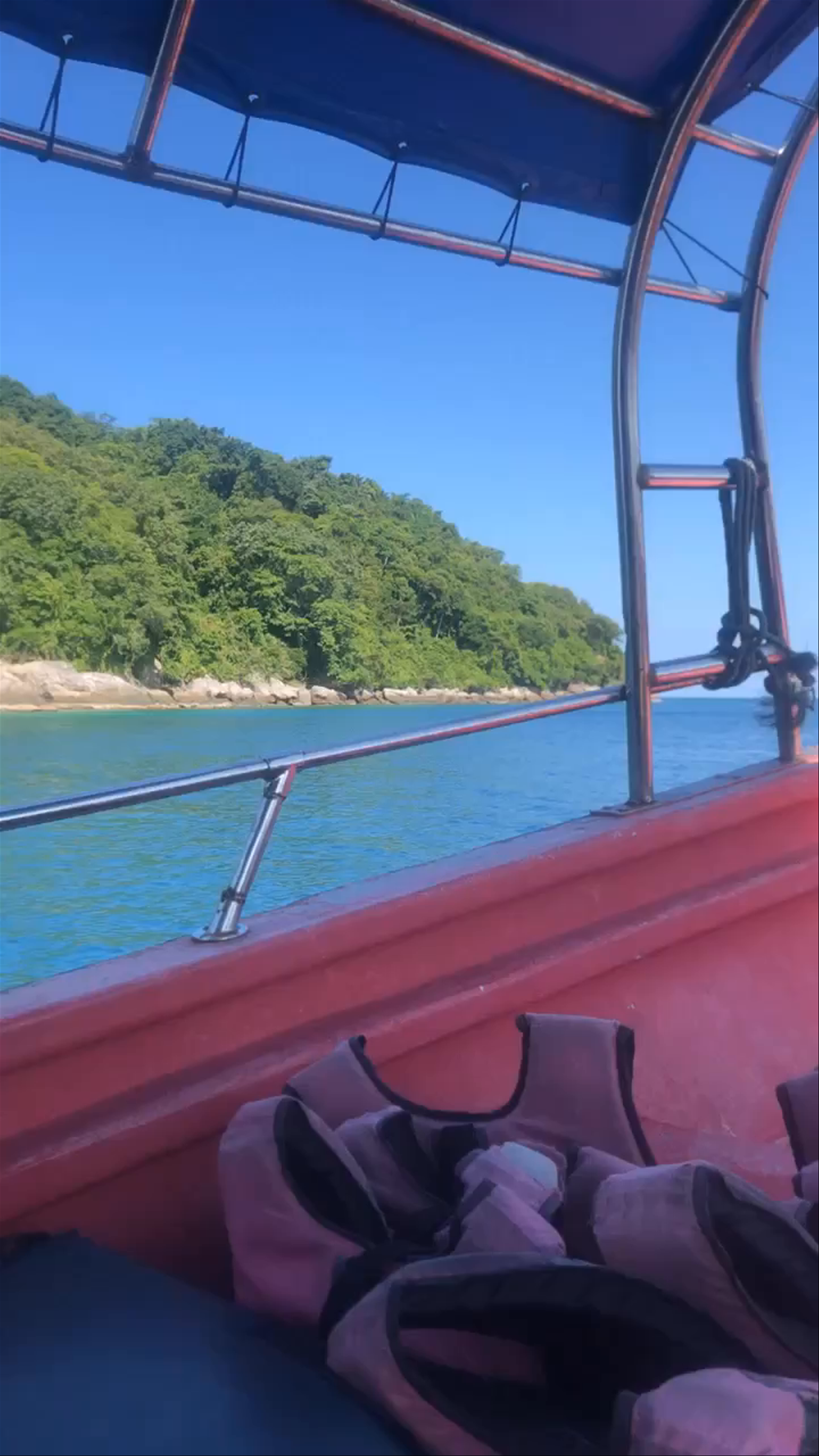 Scenic Boat Ride with Quiver Dive Team at Pulau Perhentian Kecil, Malaysia