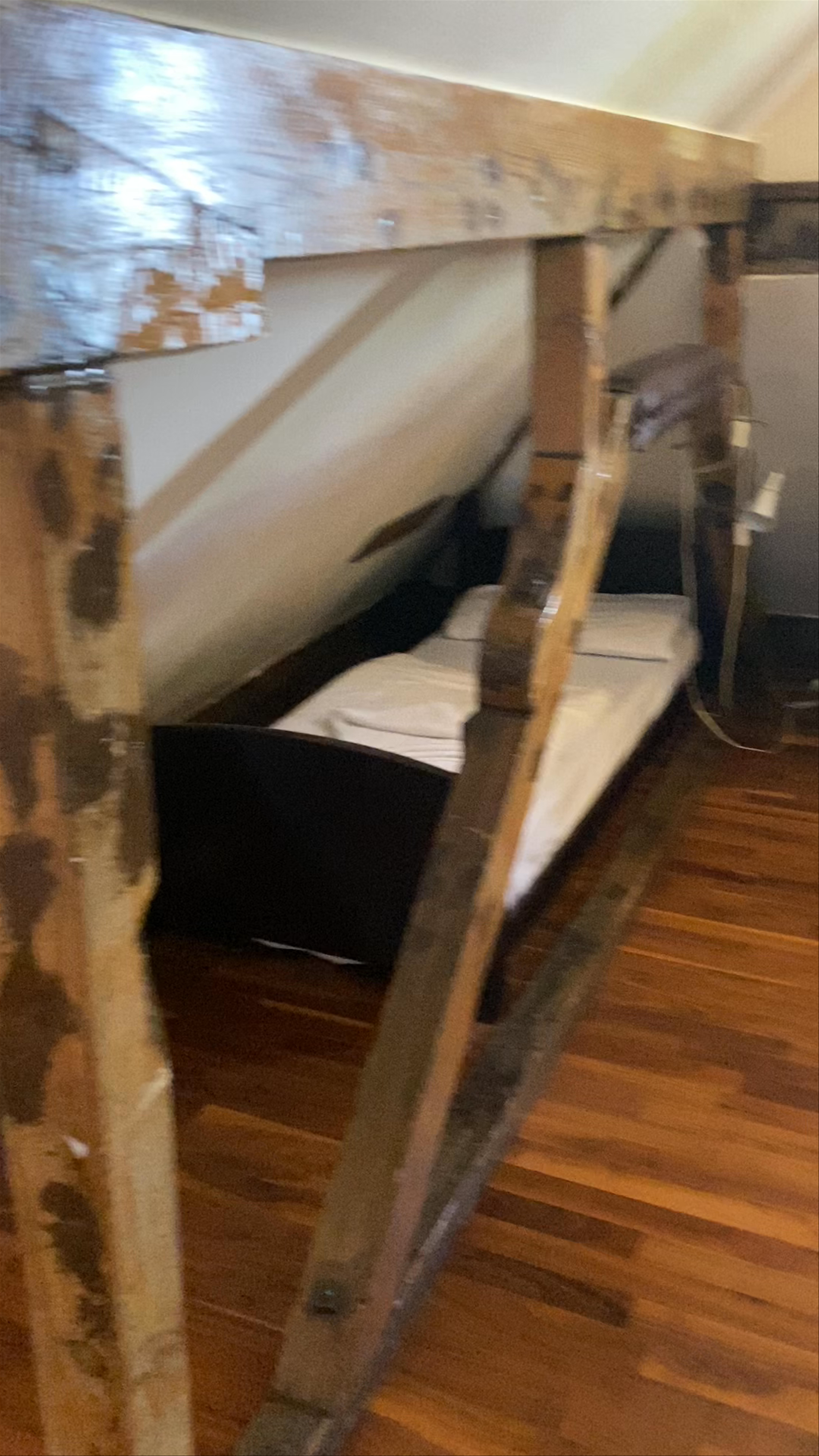 Cozy Historic Attic Room at Palmers Lodge Swiss Cottage, London