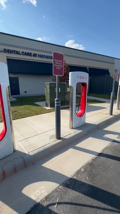Tesla Supercharger - EV Charging Stations Near Me - Leesburg, Virginia