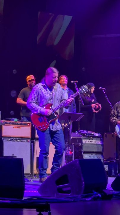 Beacon Theatre - 3月21日2026年　久しぶりに聴けた。音色にしびれる。いとしのレイラ。 - Music Venues Near Me - New York, New York