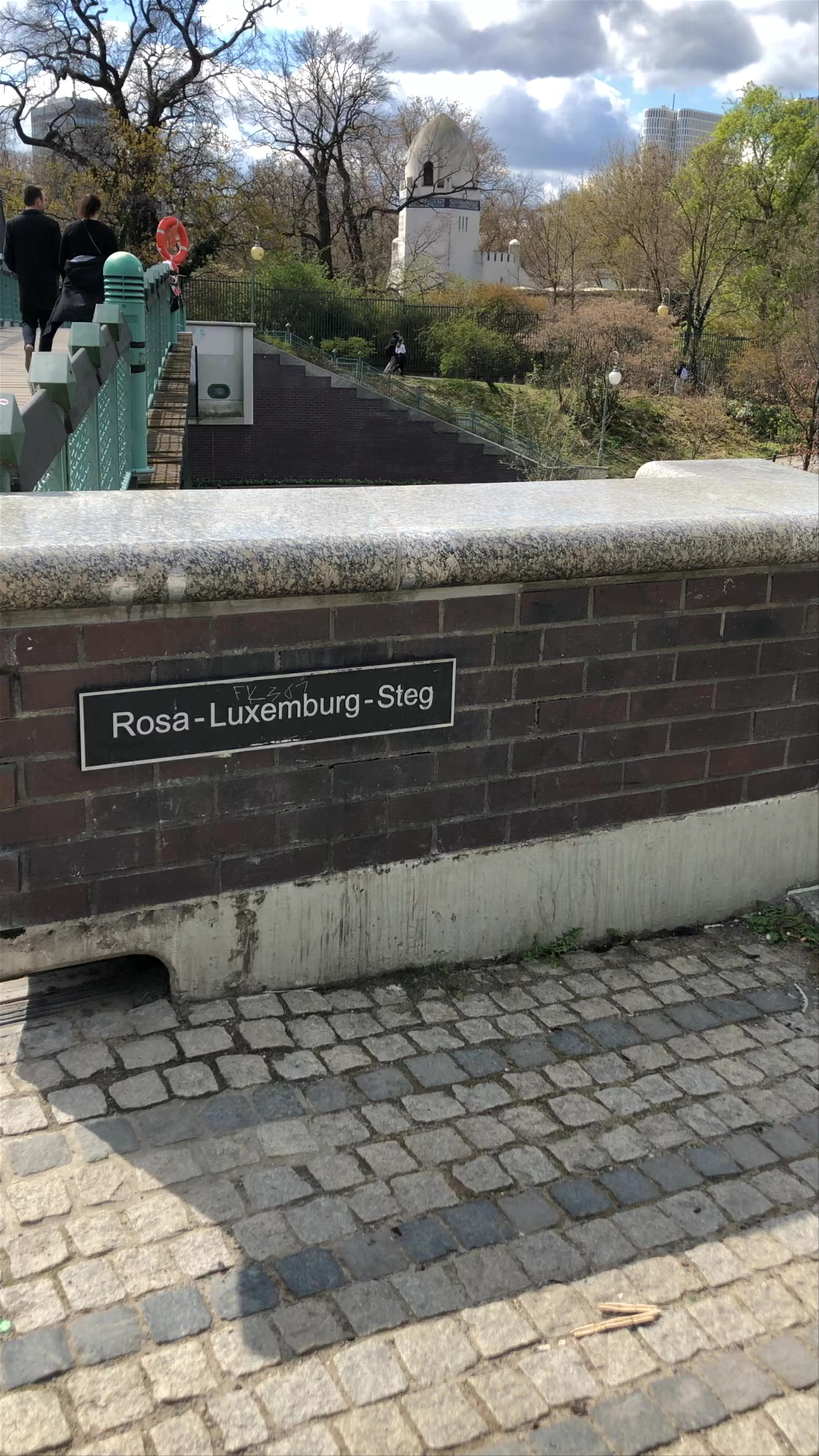 Rosa-Luxemburg-Steg, Lichtensteinbrücke
