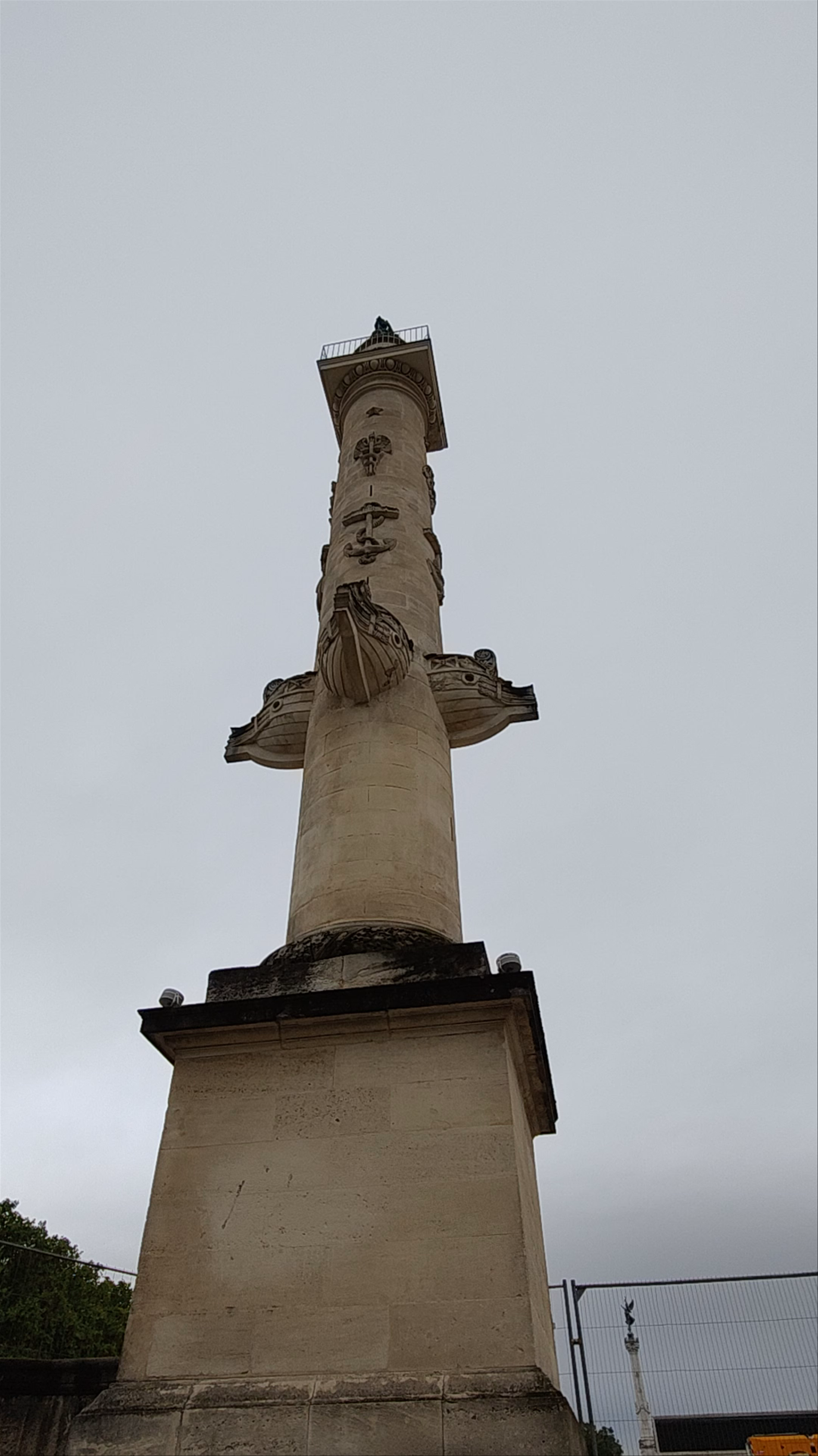 Colonnes Rostrales