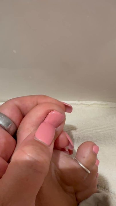 Nail Bar - Wet gel not cured - Nail Salons Near Me - Menifee, California