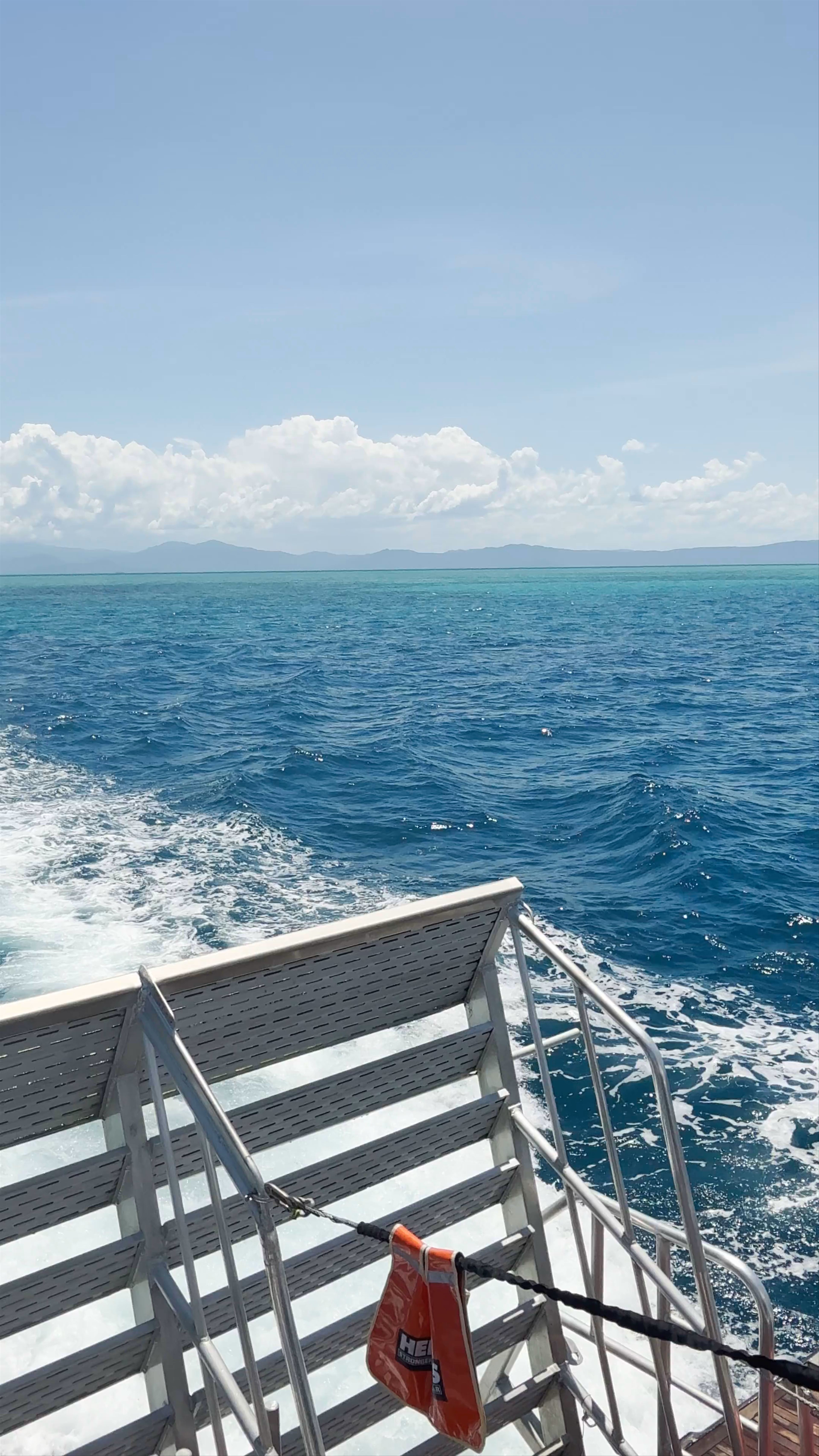 Ocean Free & Ocean Freedom - Cairns Premier Great Barrier Reef & Island Tours