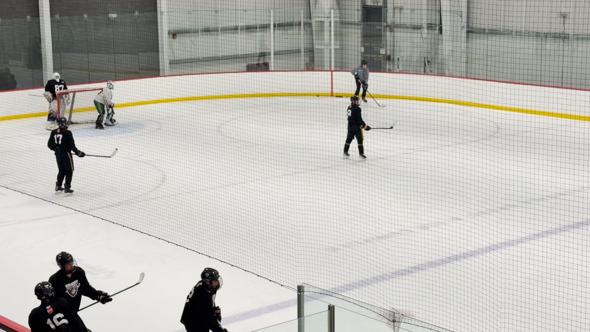 Precise T push to smother save, followed by zone entry save with quick recovery