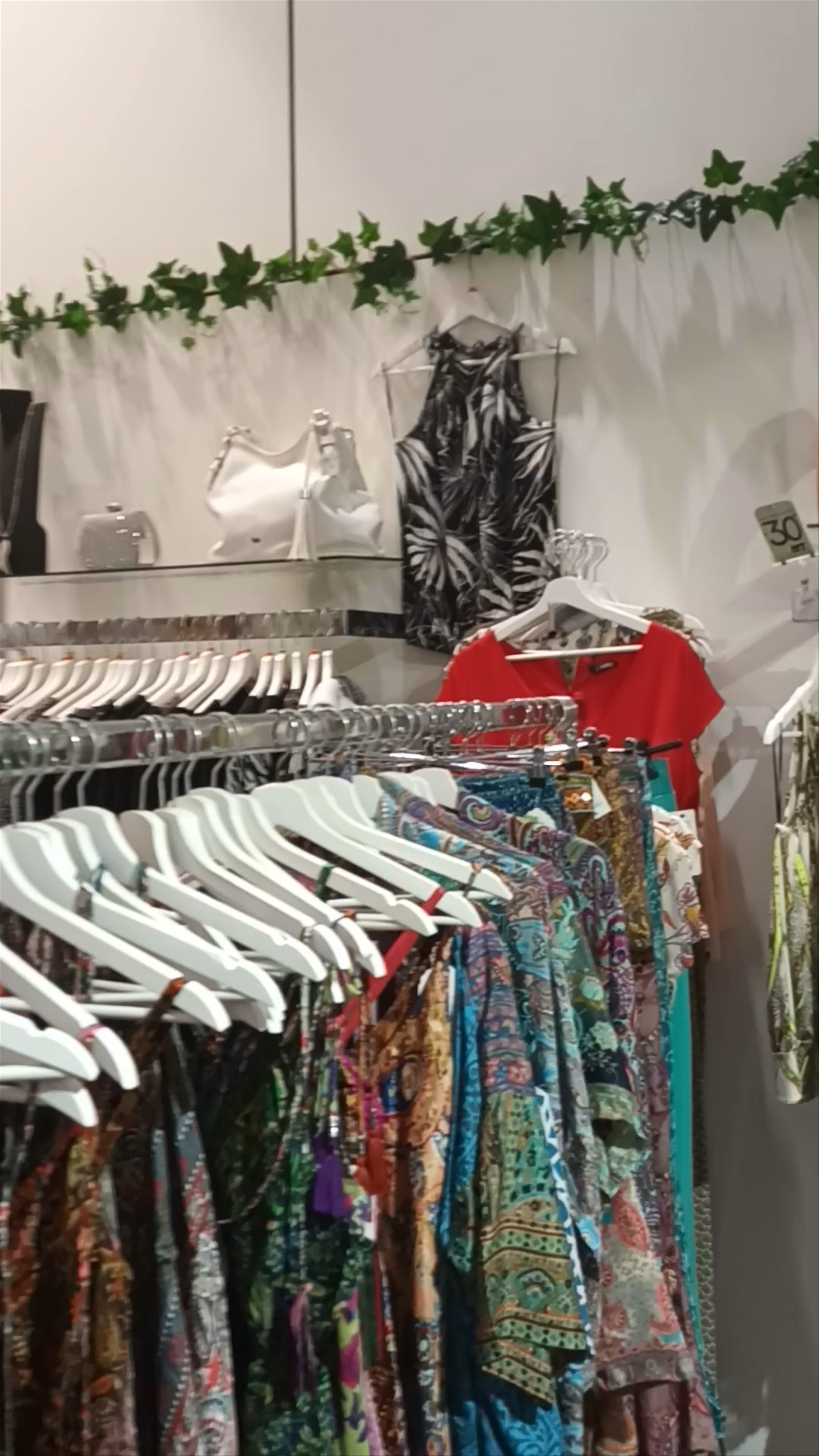 Boutique Fashion Shopping in Hedra, València