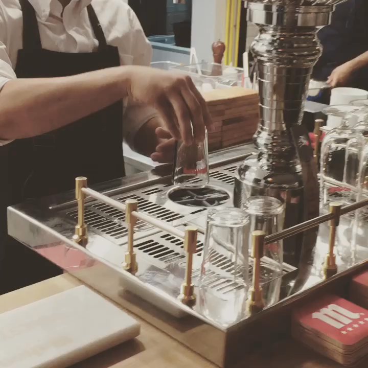 La Caña - Como se sirven las cañas - Gastropubs Near Me - Vitacura, RM