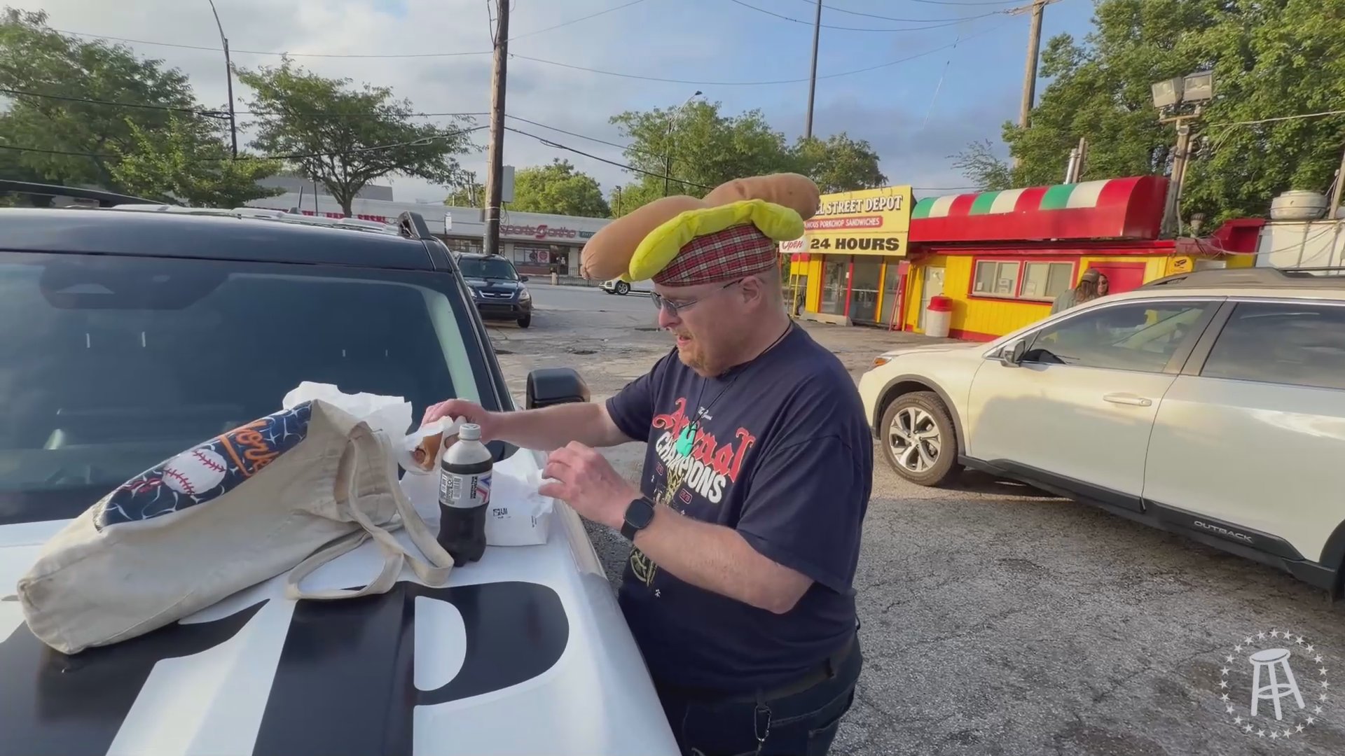 Raw Dogging at Maxwell Street Depot in Chicago