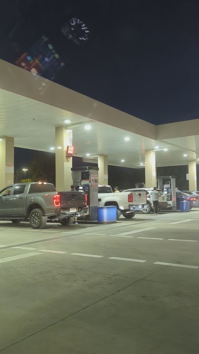 Costco Gasoline - Typical waiting - Gas Stations Near Me - Van Nuys, California