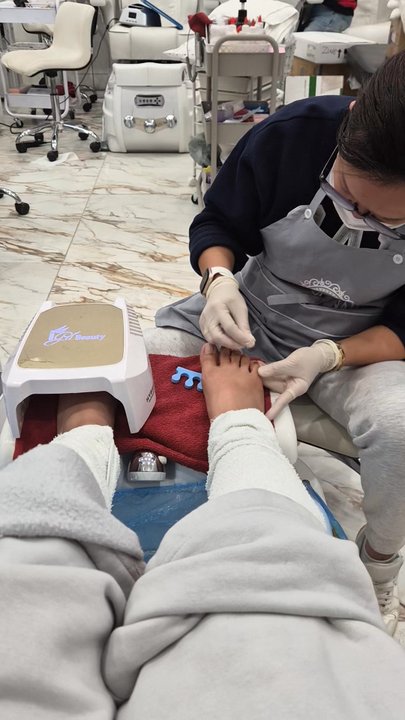 Spring Nails - Nail Salons Near Me - Lancaster, California