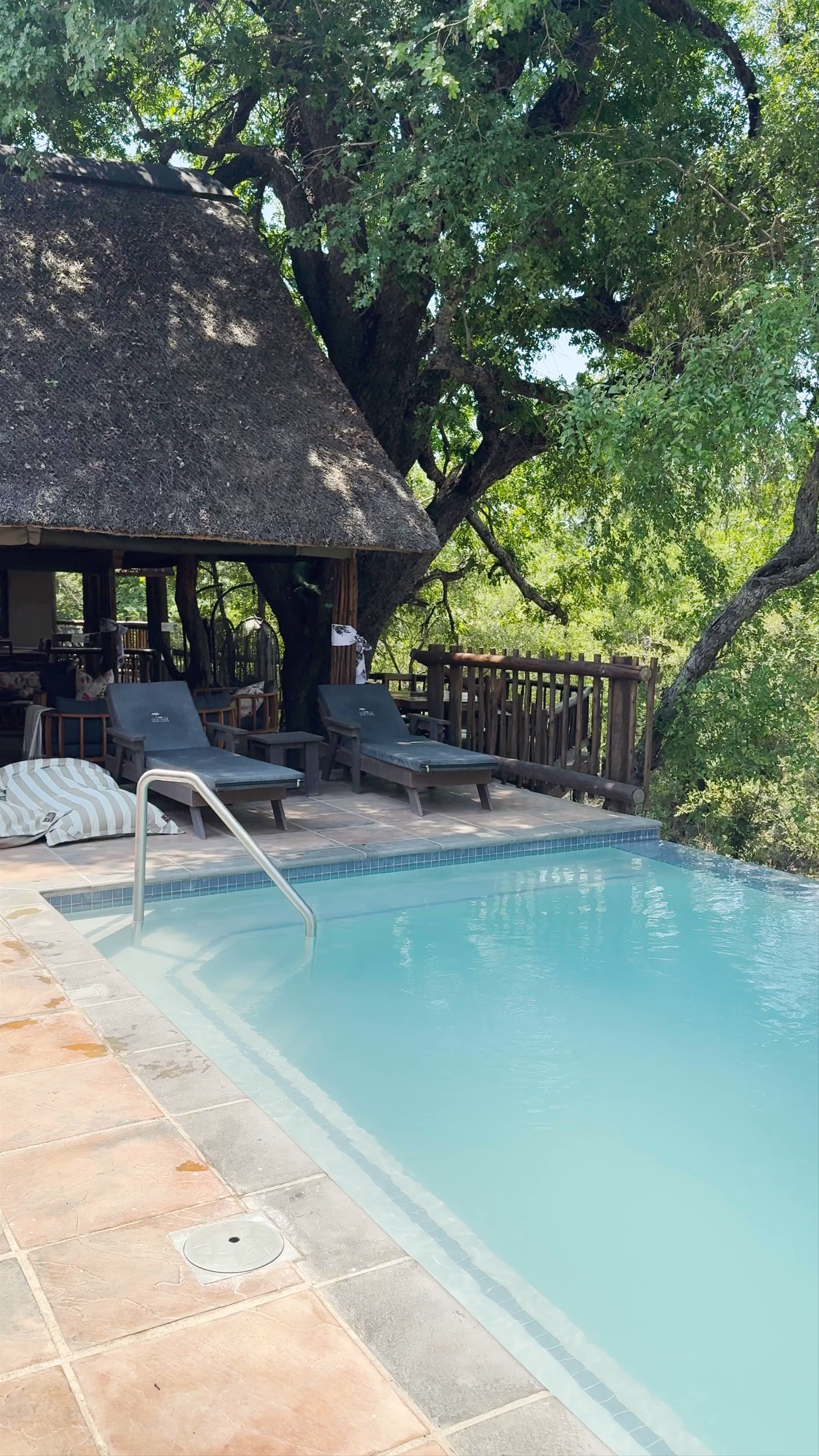 Umkumbe Bush Lodge luxury tented camp