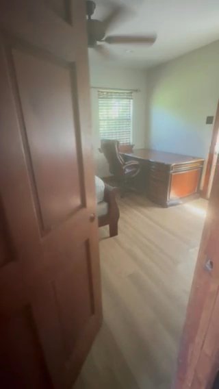 Listing photo-2