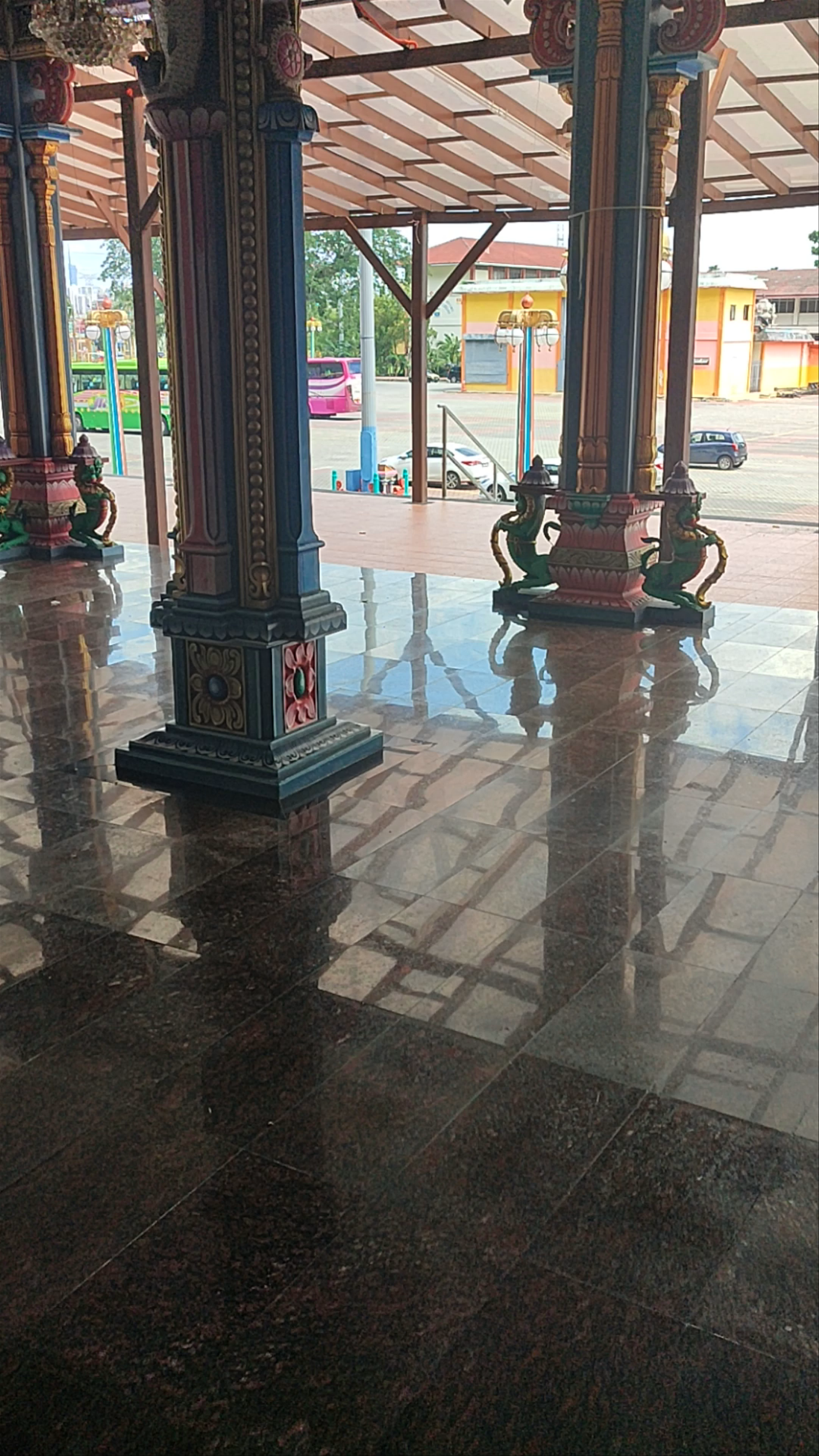 Ramayana Cave - Suyambu Lingam