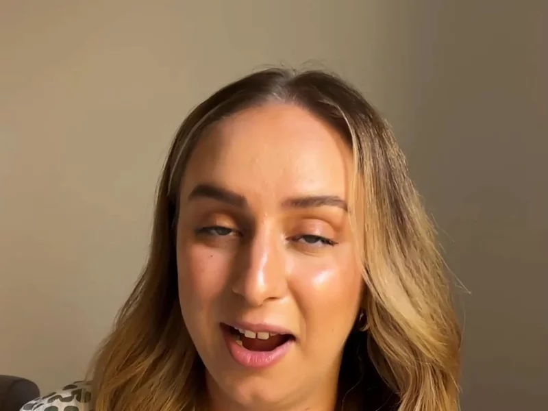 Hey, I'm Chloe!