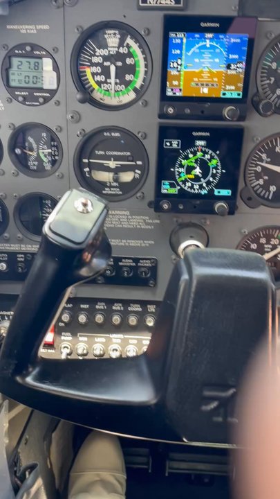 Whiteman Airport - Airports Near Me - Pacoima, California