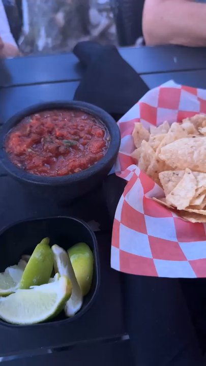 Avocado Mexican Grill - Chips and salsa - Mexican Near Me - Celebration, Florida