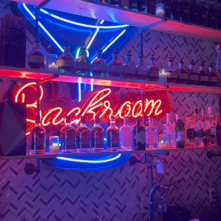 Backroom Bar At Tpc - Bar area - Cocktail Bars Near Me - San Antonio, Texas