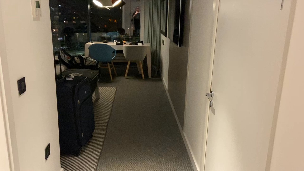 Radisson RED - Room - Hotels Near Me - Glasgow, GLG