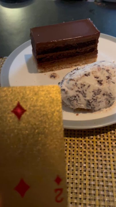Charcoal Venice - Desert was amazing  Chocolate Peanut Butter Crunch Cake - New American Near Me - Venice, California