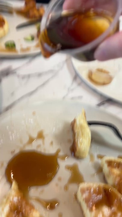Fluffy Fluffy - Globby syrup. Has that artificial taste to it. - Breakfast & Brunch Near Me - Philadelphia, Pennsylvania