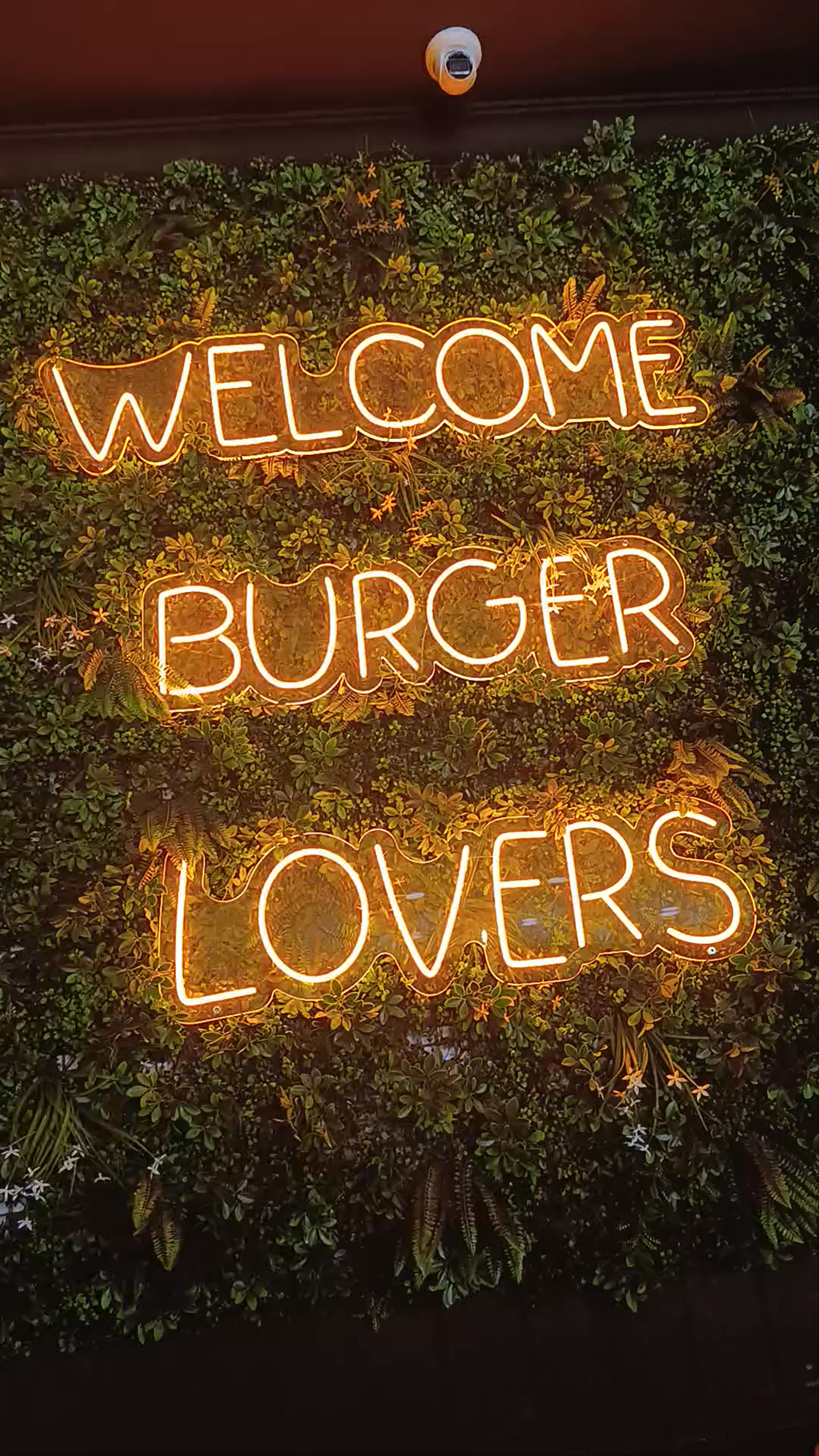 Aires Burger Bar