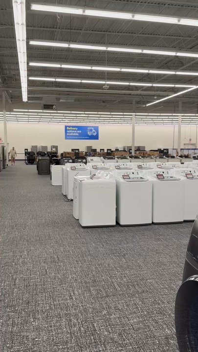 Best Buy - General shopping area - Electronics Near Me - Auburn, Washington