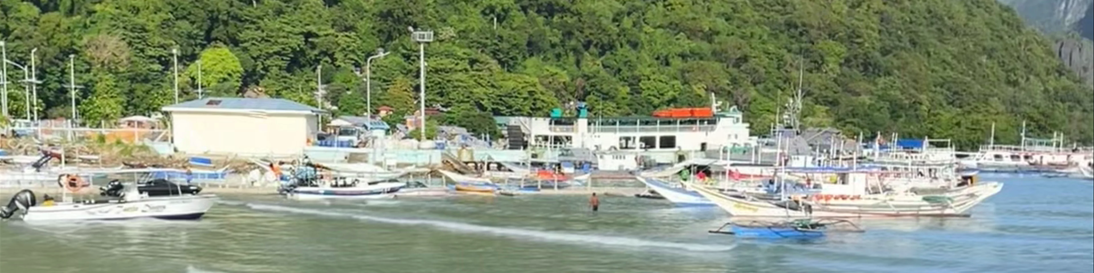 Happiness Beach Bar