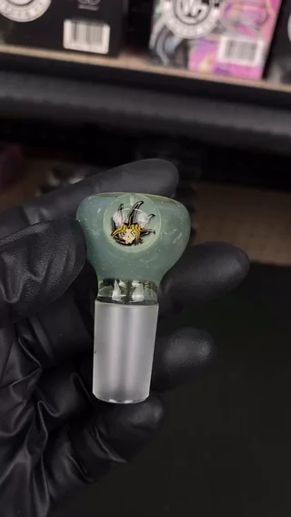 Preview pic of 18mm Single Hole Bowl Slide by Keys Glass
