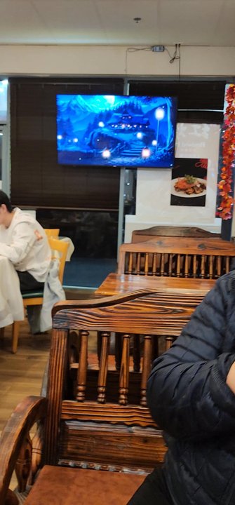 Shanghai Tapas - Inside restaurant. 7 tables. - Shanghainese Near Me - Elk Grove, California