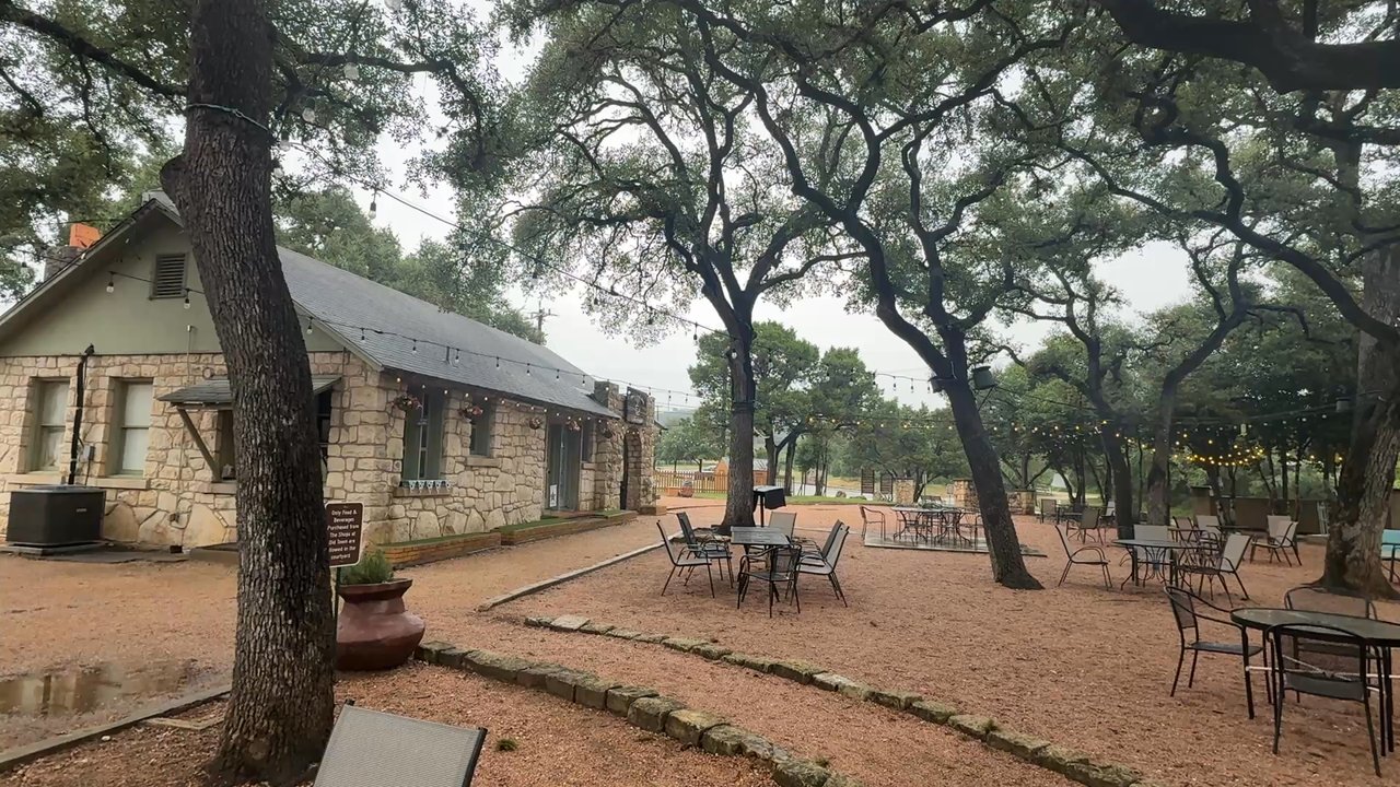 Wine 101 - Large beautiful patio - Tapas Bars Near Me - Helotes, Texas