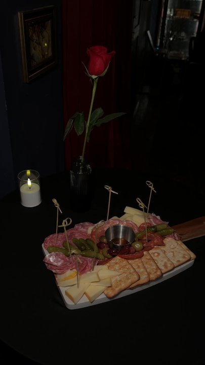 Backstage - Cocktail Bars Near Me - New York, New York