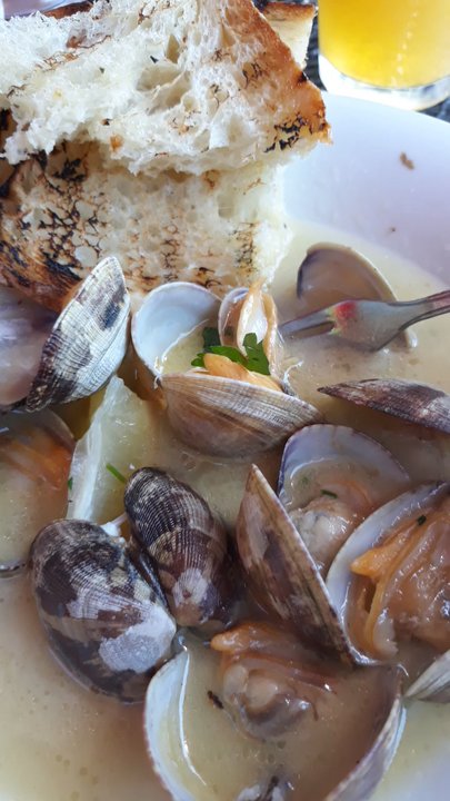 Skylarks Hidden Cafe - Penn Cove clams - Cafes Near Me - Bellingham, Washington