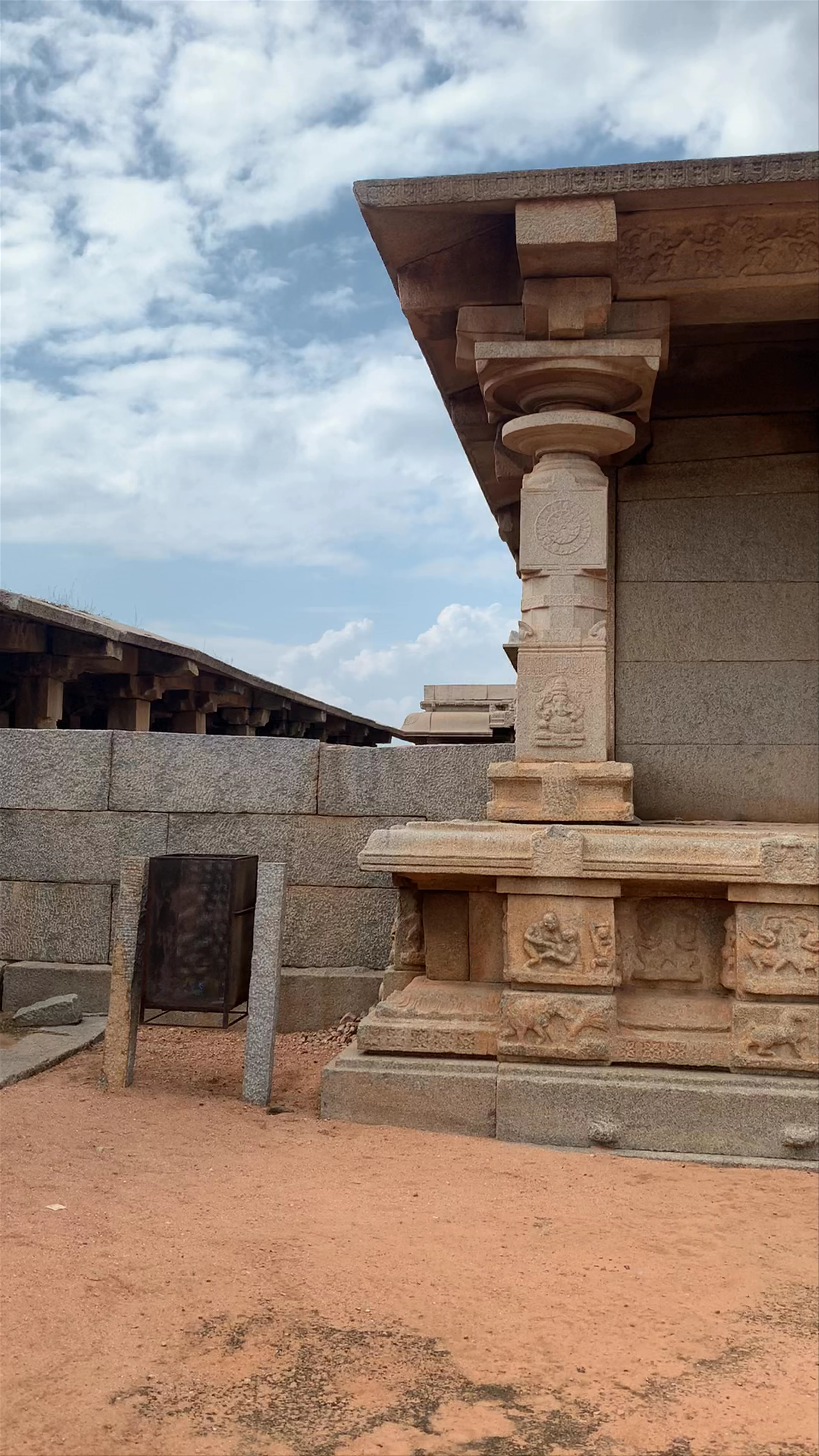 Hazara Raama Temple