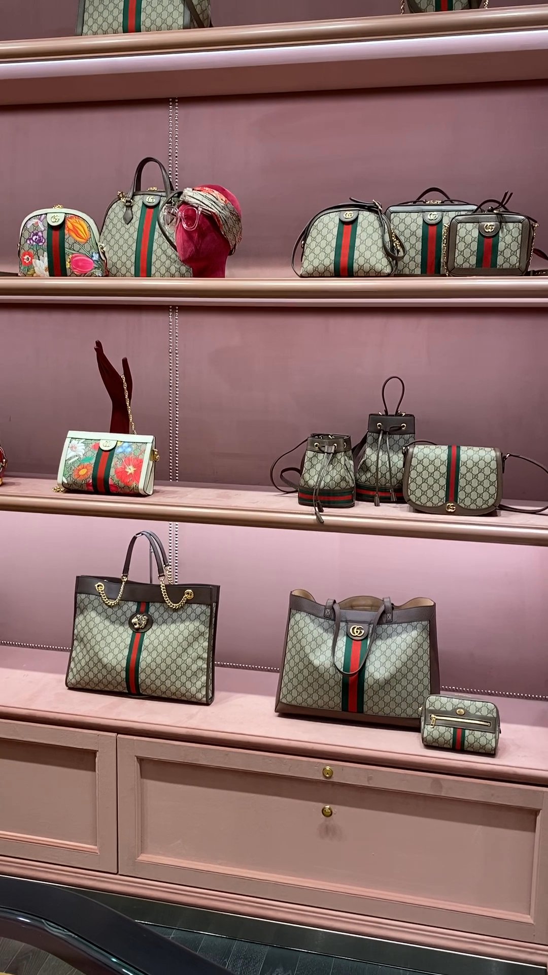 saks fifth avenue gucci bag