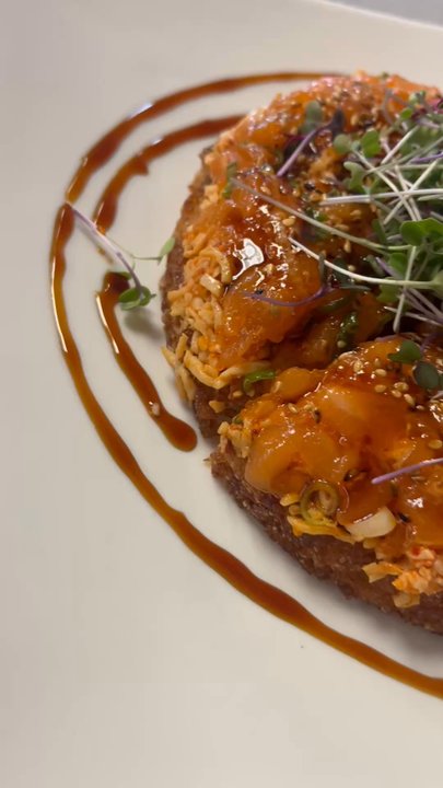 Keyaki Sushi - Live action of sushi pizza - Sushi Bars Near Me - Midvale, Utah