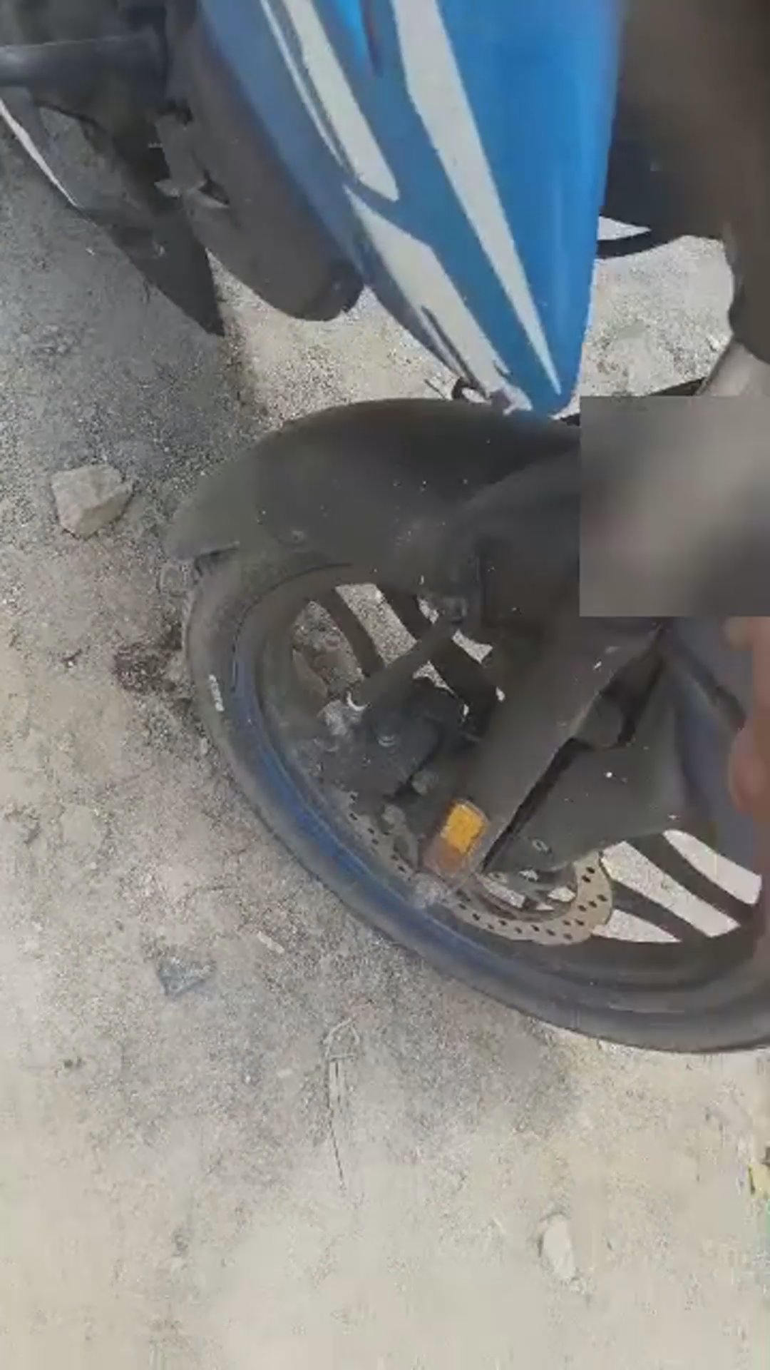 Walk-around video thumbnail