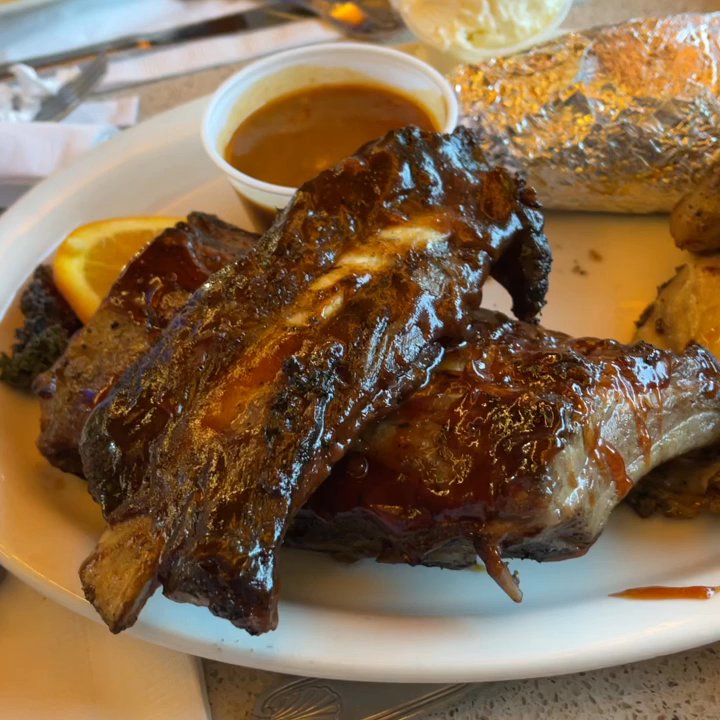 Brad's Restaurant - Dinner - Seafood Near Me - Pismo Beach, California
