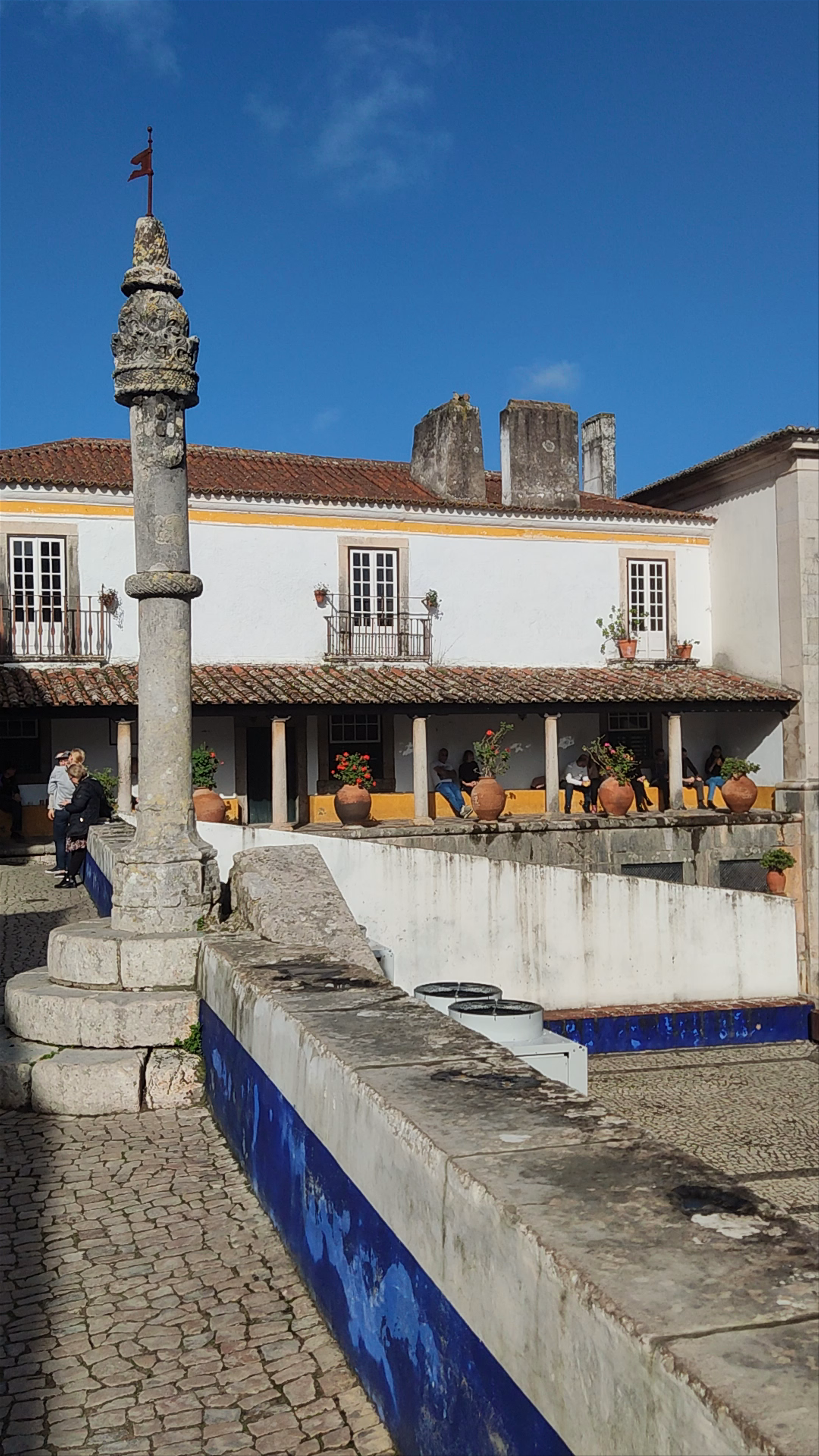 Historic Pelourinho de Óbidos: A Sunlit Stroll Through Portugal’s Timeless Village Square