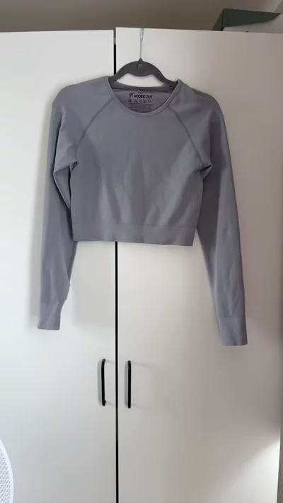 Primark Long Sleeve Crop Workout Top